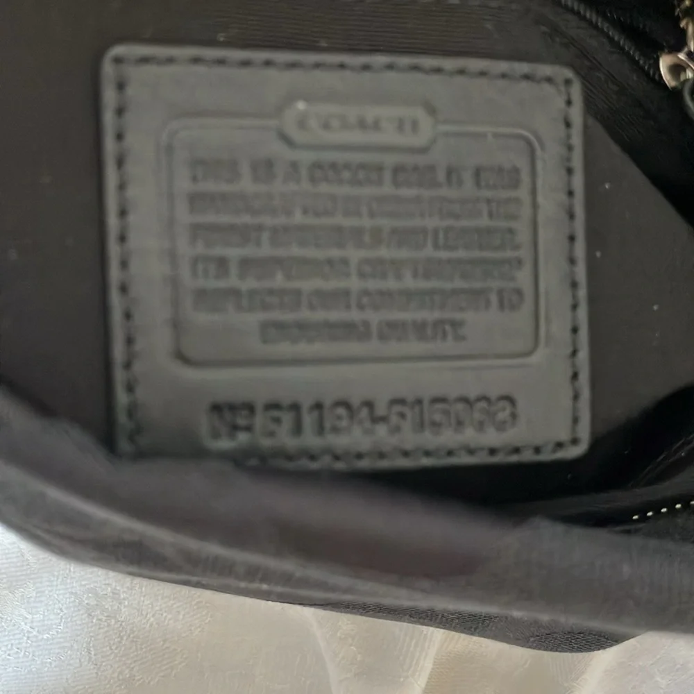 Coach Signature Collection Crossbody Hobo Bag Like New! Price Drop! - Picture 13 of 13